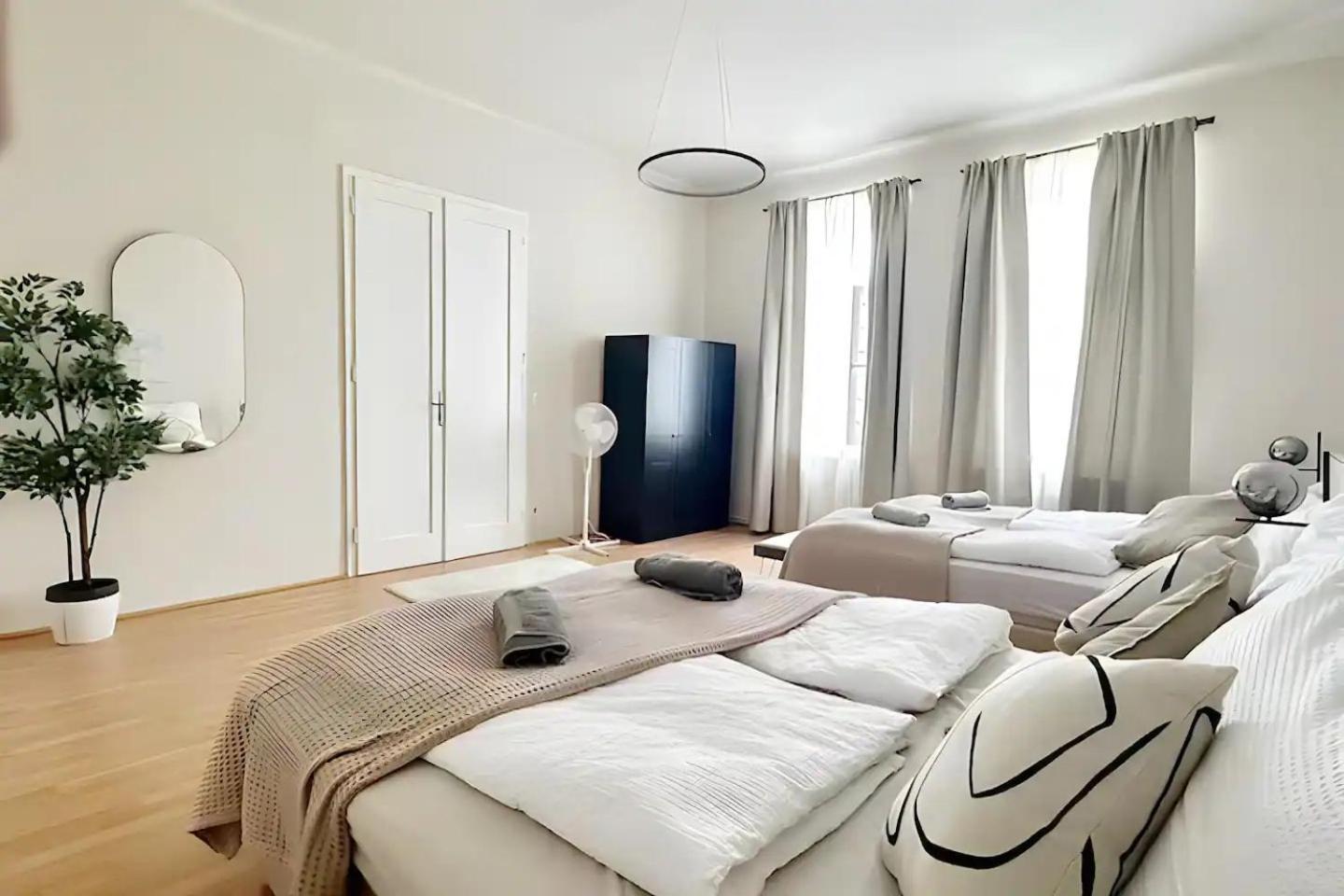 Apartment At Belvedere, Location Close To U1 Vienna