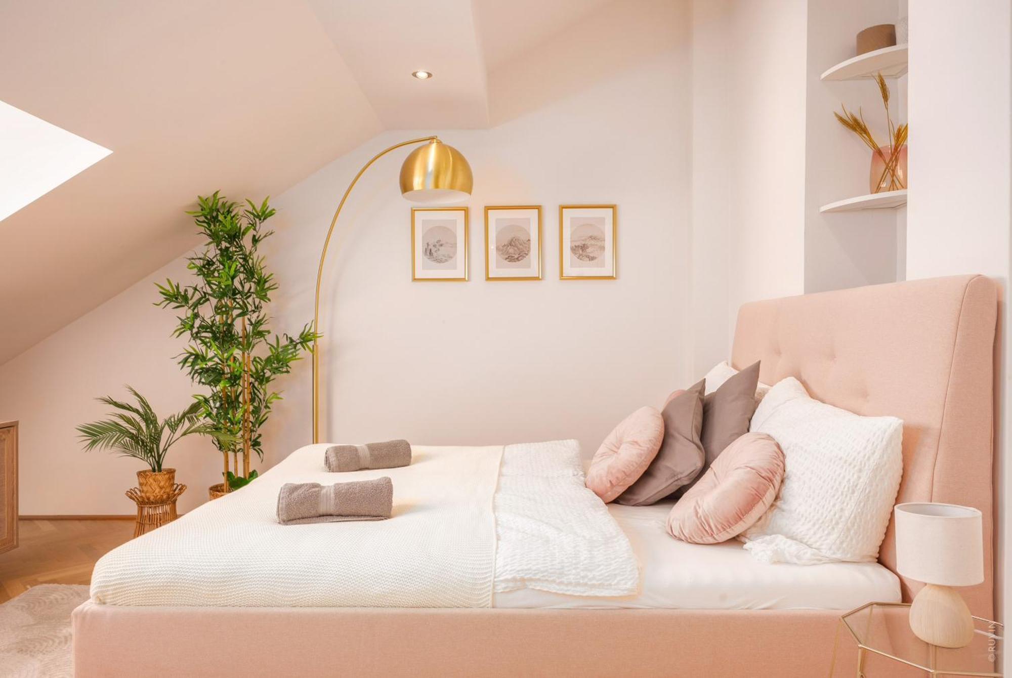 Apartment I 5 Minutes To Metro *
