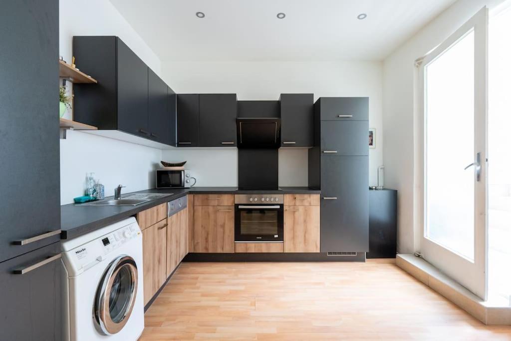 Spacious Belvedere Apartment