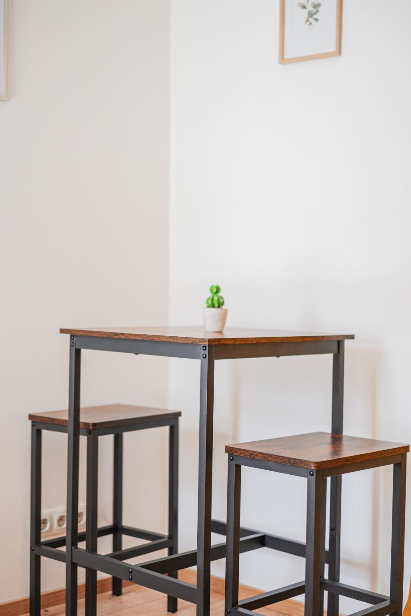 Classy Premium Studio With Free Parking *