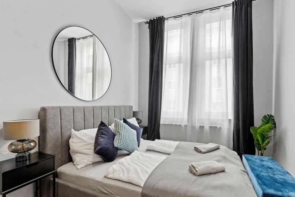 Very Spacious 4br Close To Matzleinsdorferplatz * Vienna