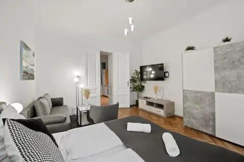 Apartment, Central, 2 Min To U1 Keplerplatz Apartamento *
