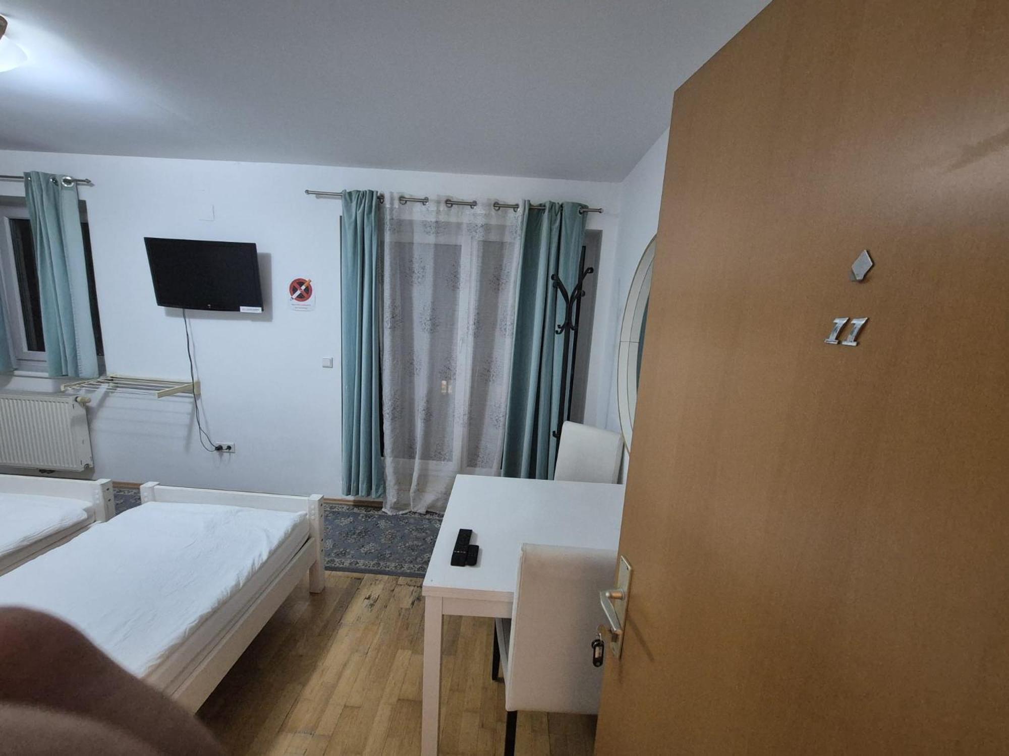 Nr 11 * Vienna