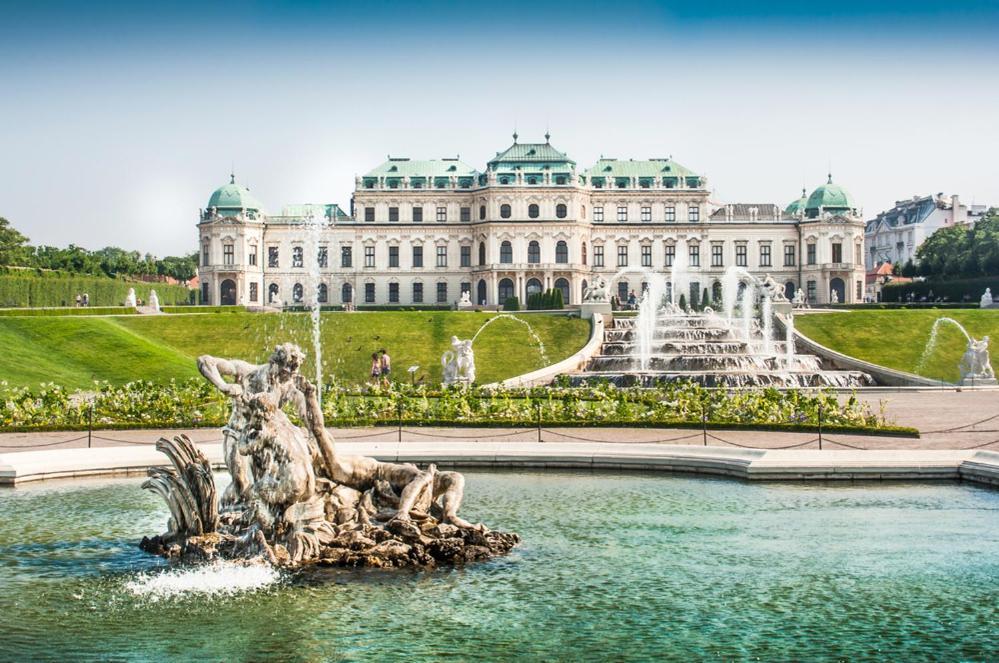 The Everest * Vienna