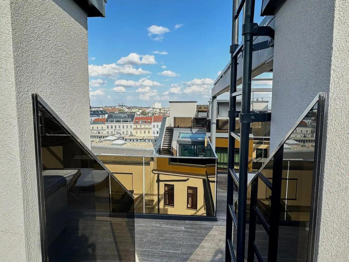 Next To Augarten I Penthouse I Rooftop Terrace I Appartamento
