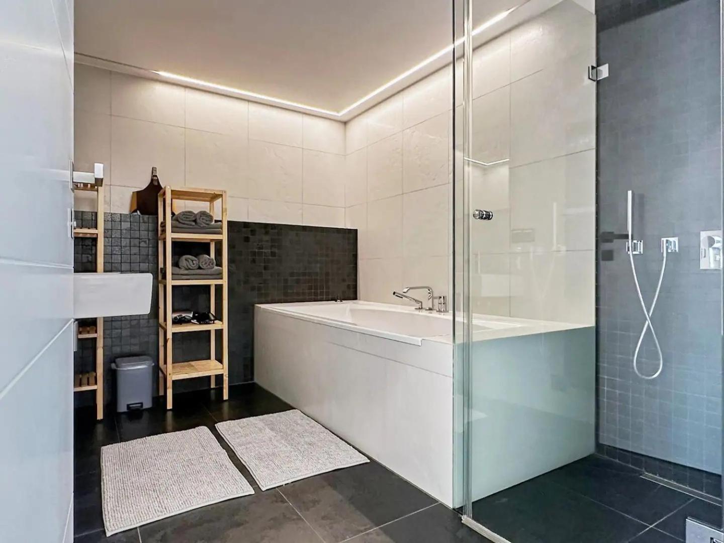 Next To Augarten I Penthouse I Rooftop Terrace I * Vienna