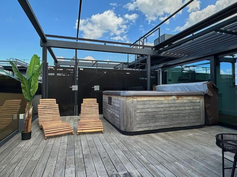 Next To Augarten Penthouse Rooftop Terrace Apartment