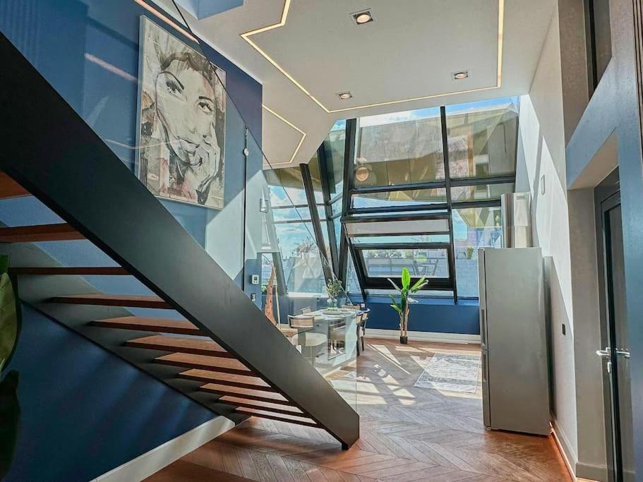 Next To Augarten Penthouse Rooftop Terrace *