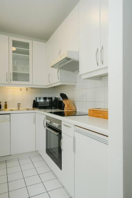 Apartment Hip Perfect For 4 Or 6, Great District, Metro Vienna