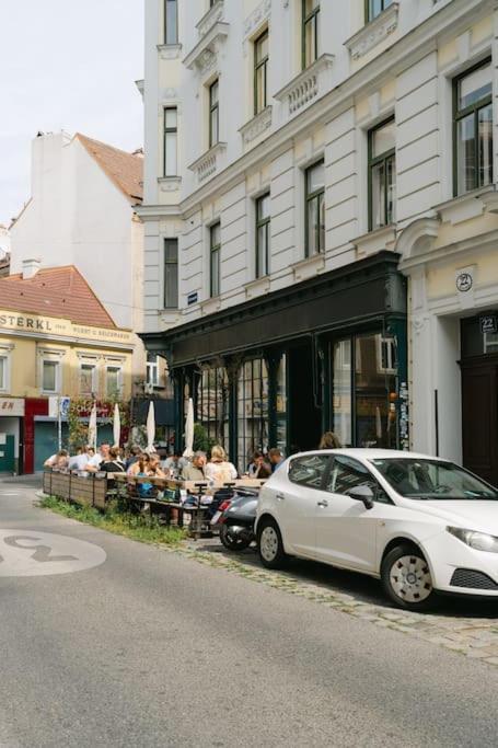 Hip Perfect For 4 Or 6, Great District, Metro Vienna