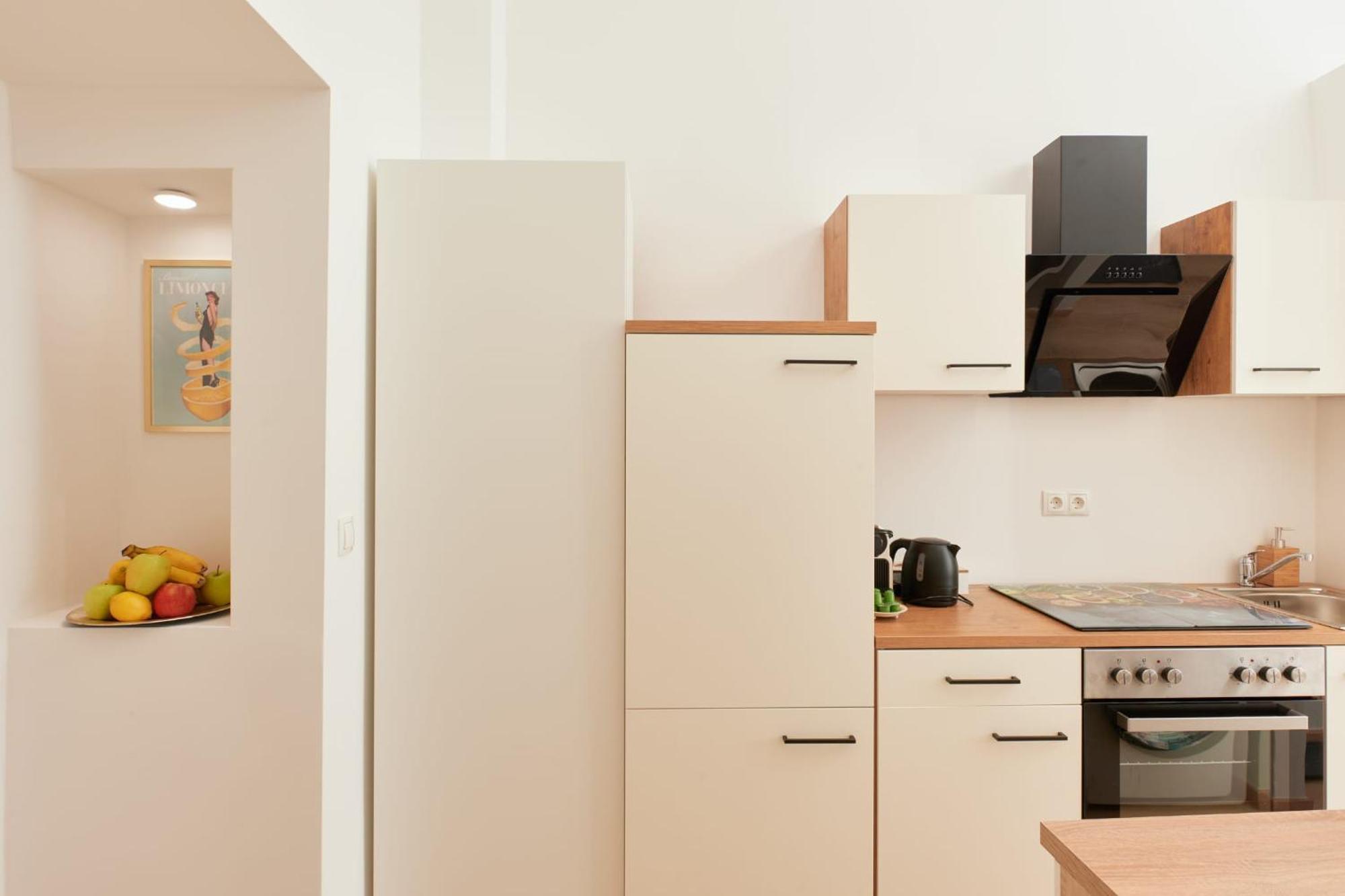 Apartment Malixa - In The Heart Of Next To Metro *