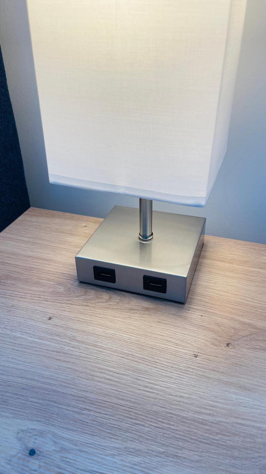 Spacious Penthouse - 4 For Up To 10 Guests - Contactless Check-in *