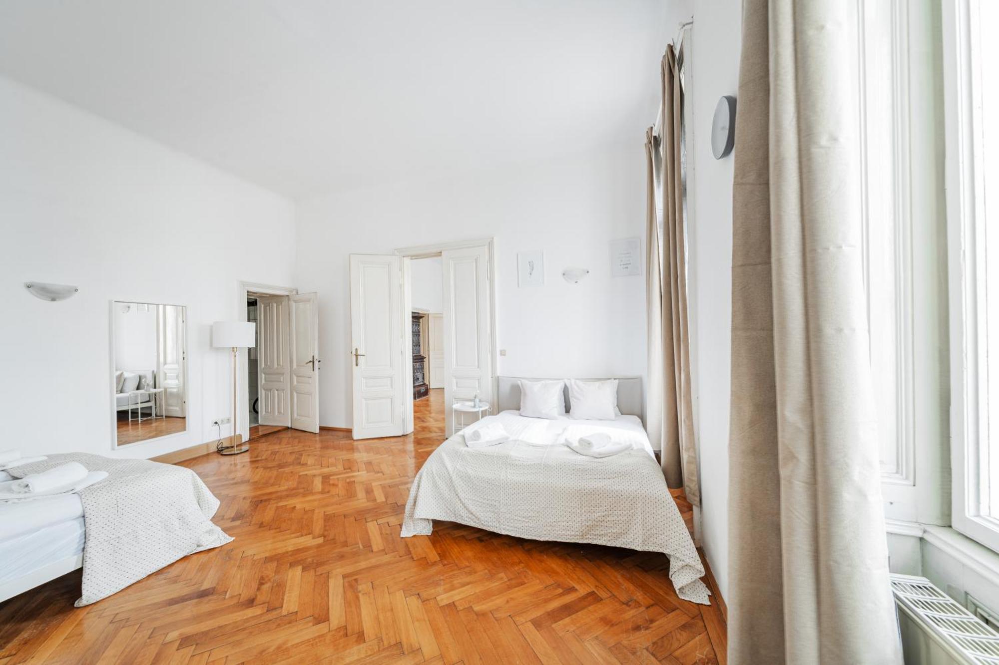 Mit 9 Schlafplaetze Vienna