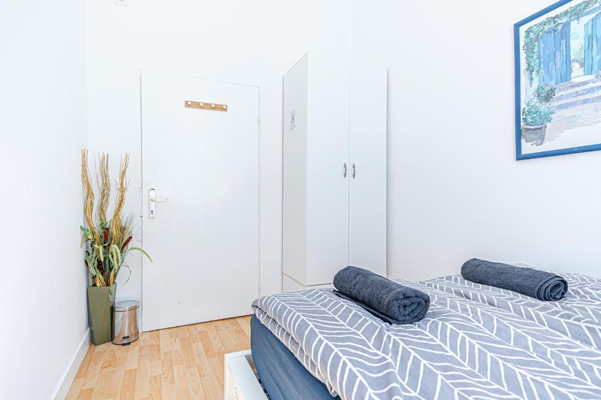 In A Shared Apartment, 6min To Lugner City * Viena