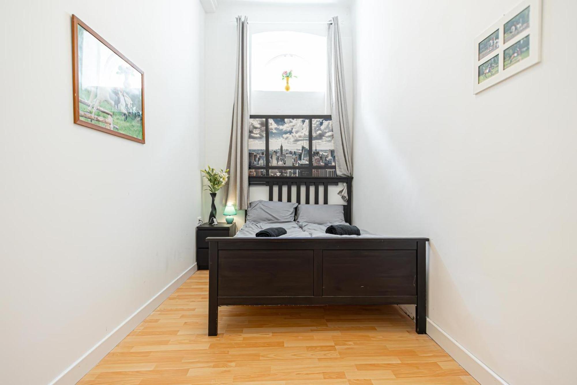 In A Shared Apartment, 6min To Lugner City * Viena