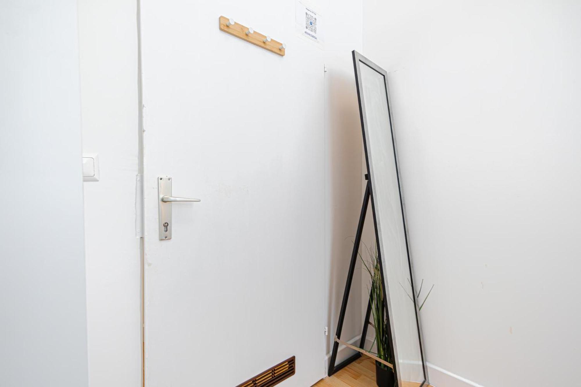 Apartamento In A Shared Apartment, 6min To Lugner City