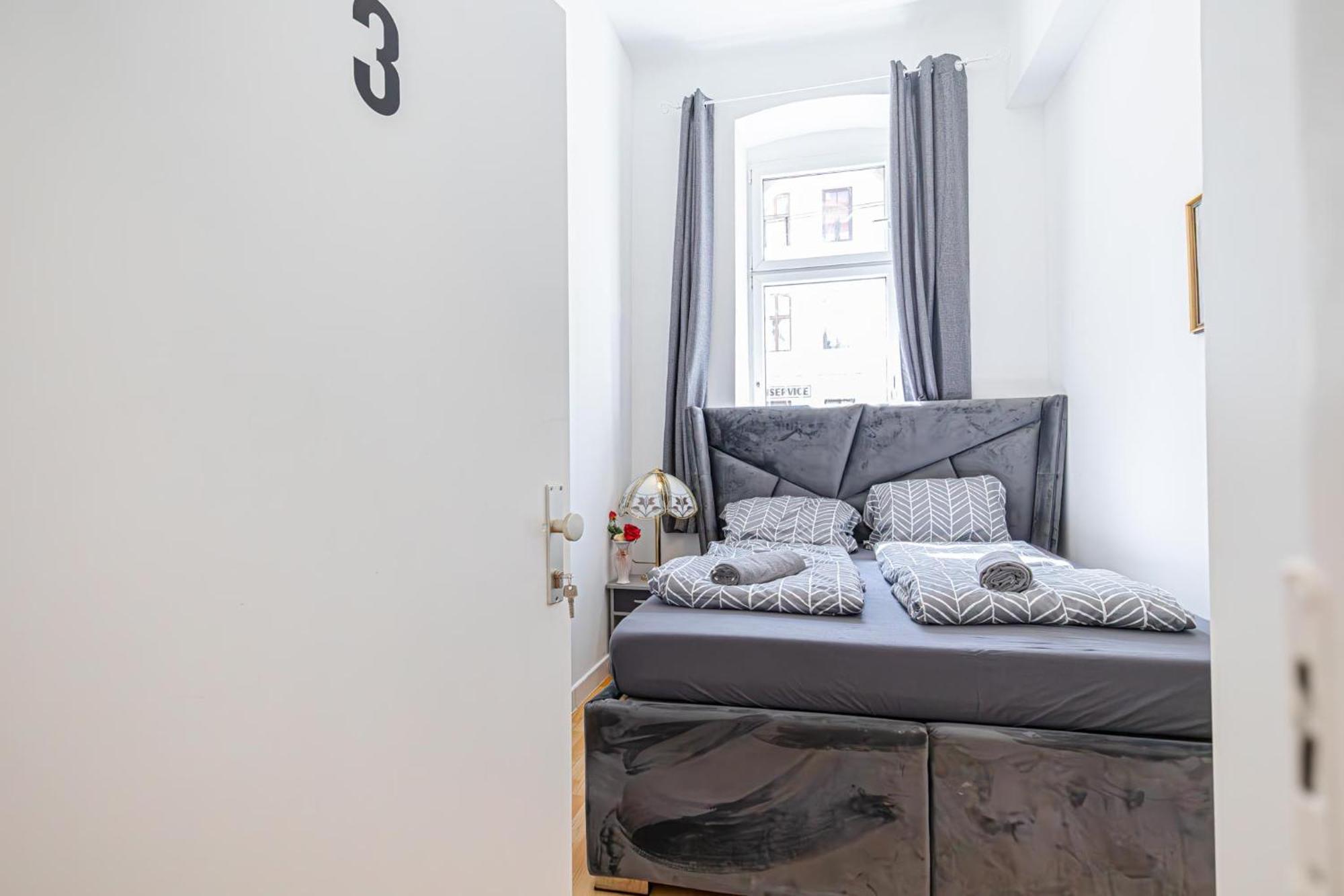 Apartamento In A Shared Apartment, 6min To Lugner City *