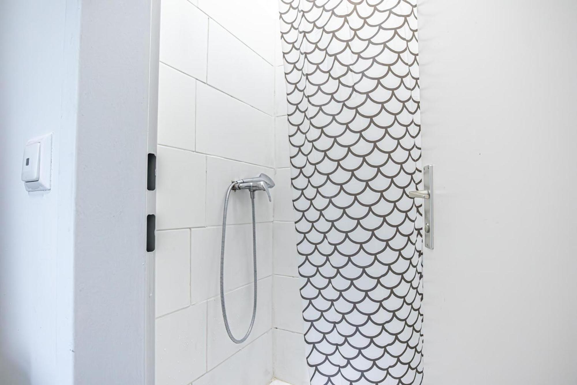 In A Shared Apartment, 6min To Lugner City Apartamento