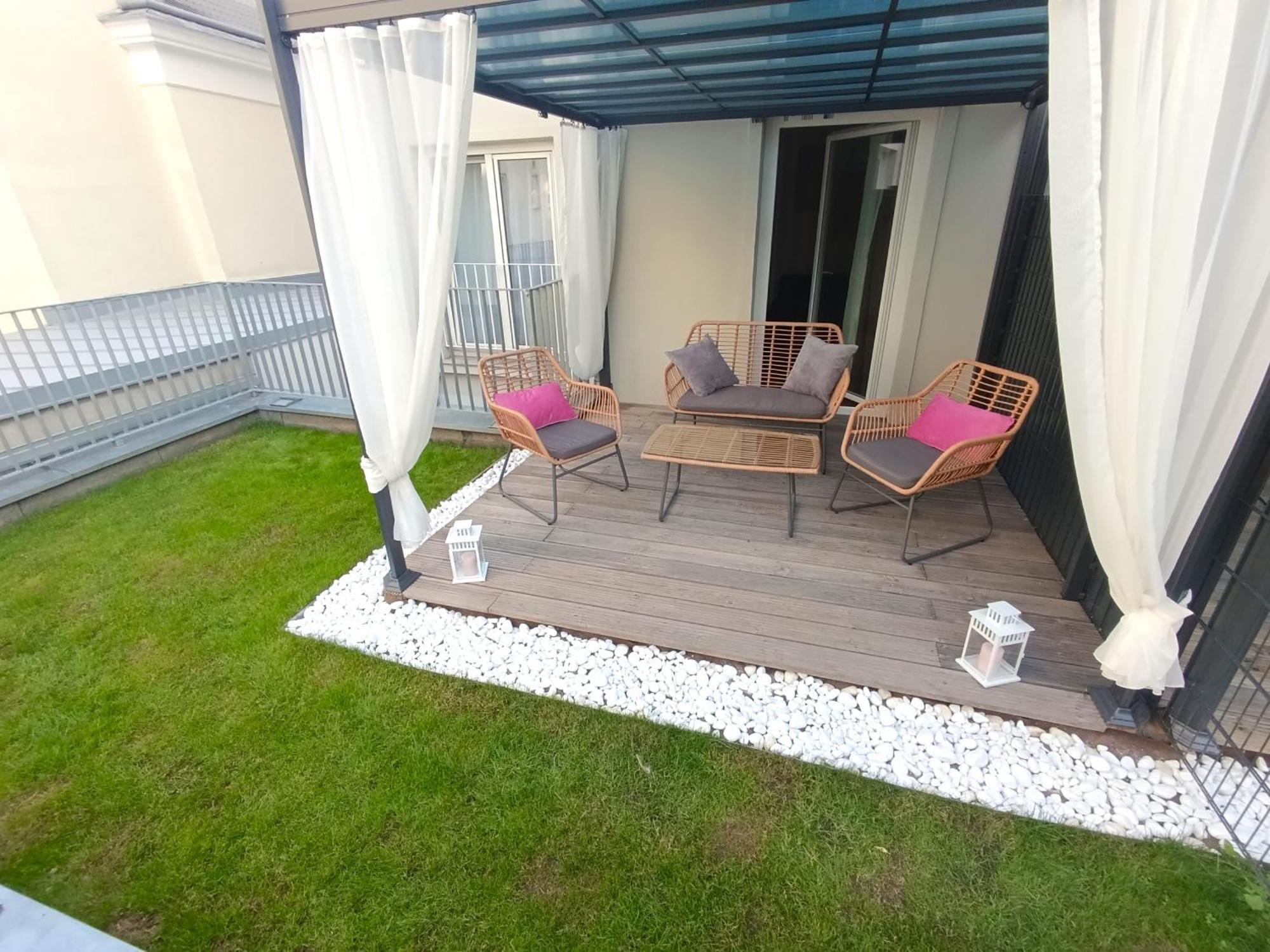 Aparthotel Bossa Design *