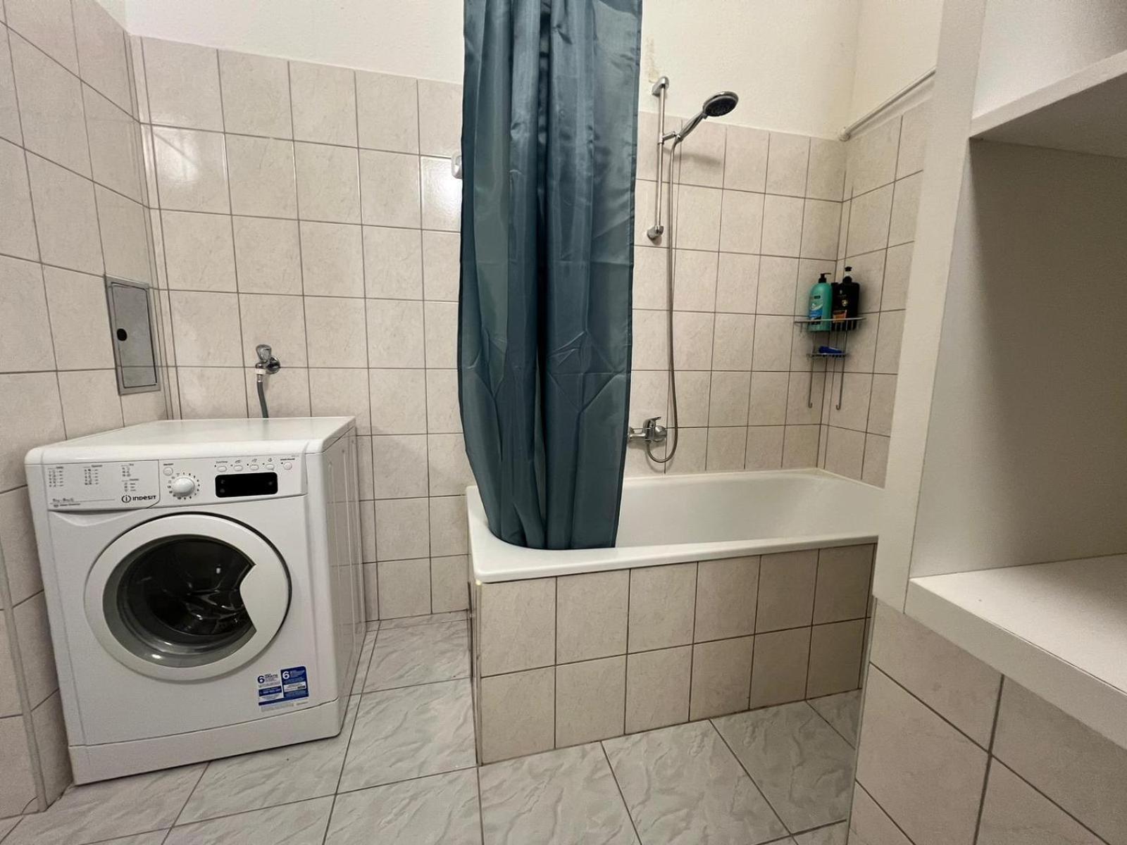 Affordable 3br Shared Apt Near Meidling Station * Vienna