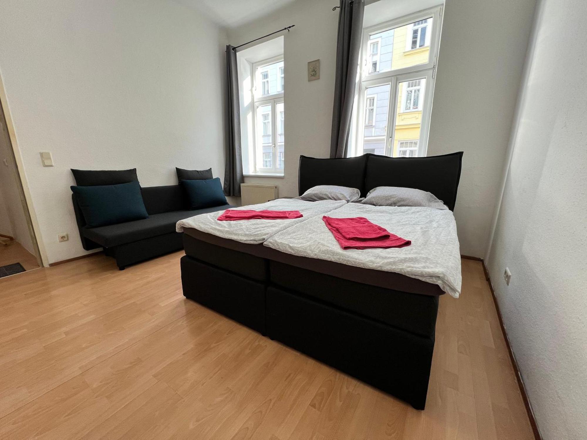 Affordable 3br Shared Apt Near Meidling Station Apartment Vienna