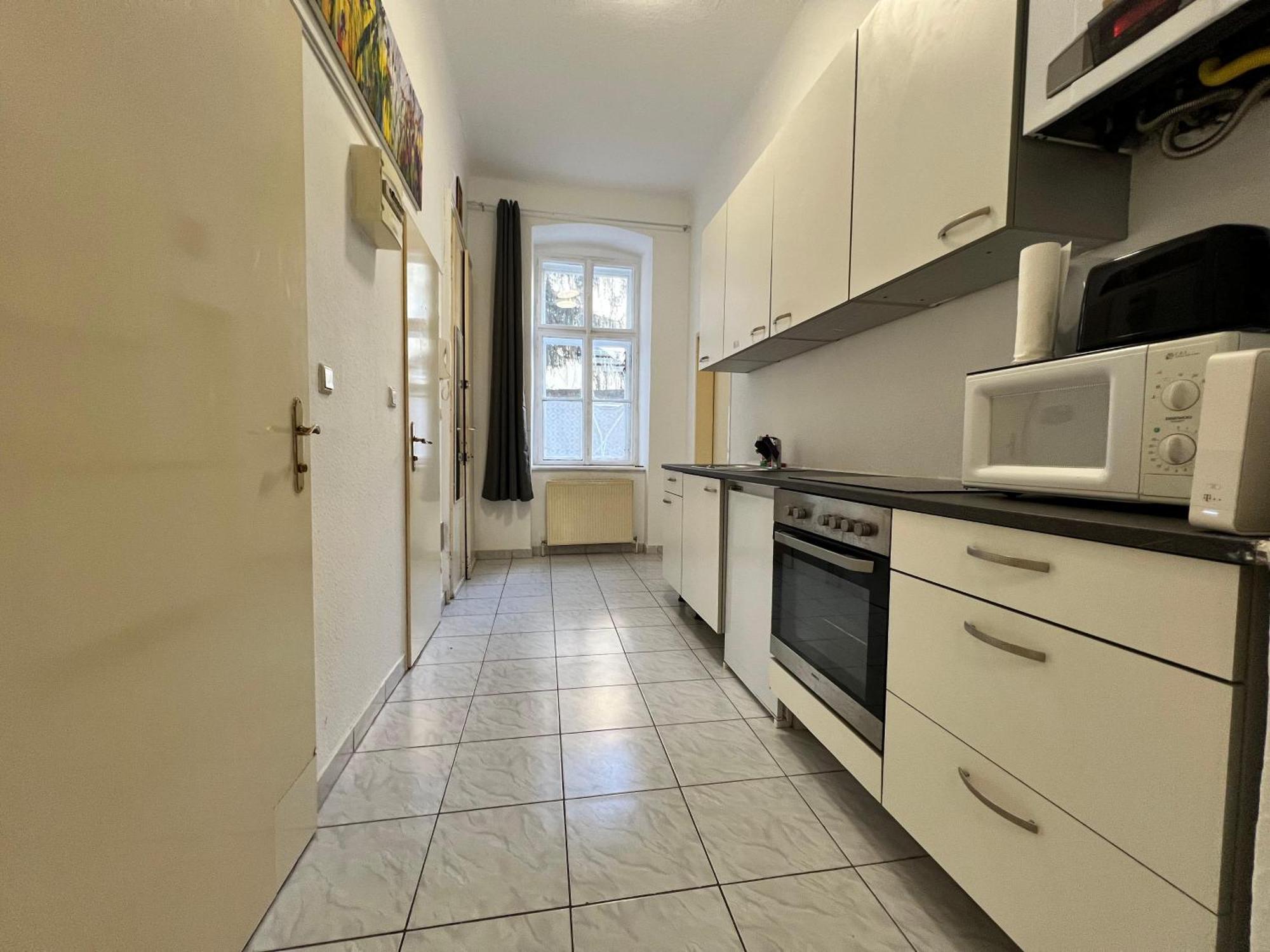 Apartment Affordable 3br Shared Apt Near Meidling Station *