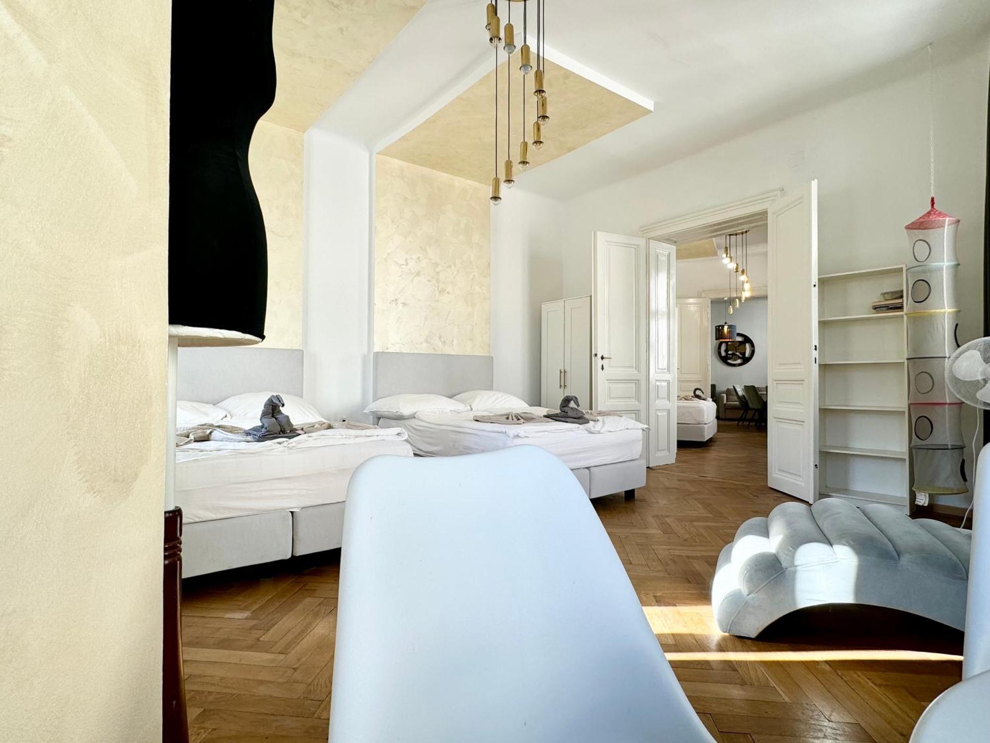 Premium Located At The Famous Kutschkermarkt Apartment *