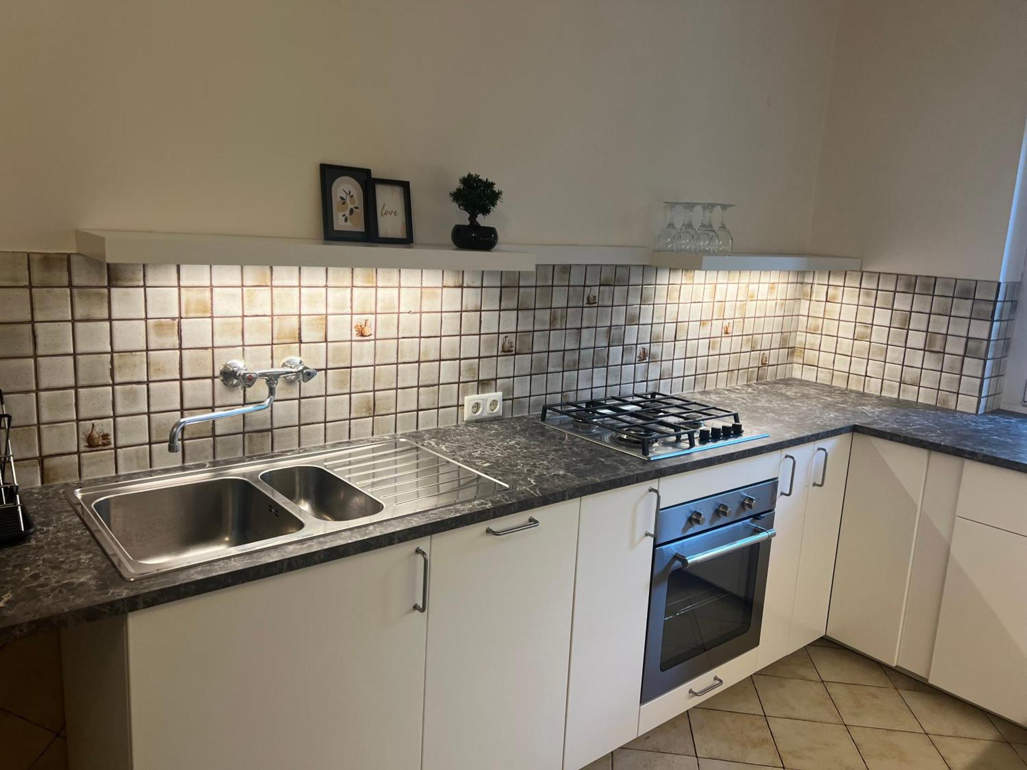 Apartment Enkplatz 2 *