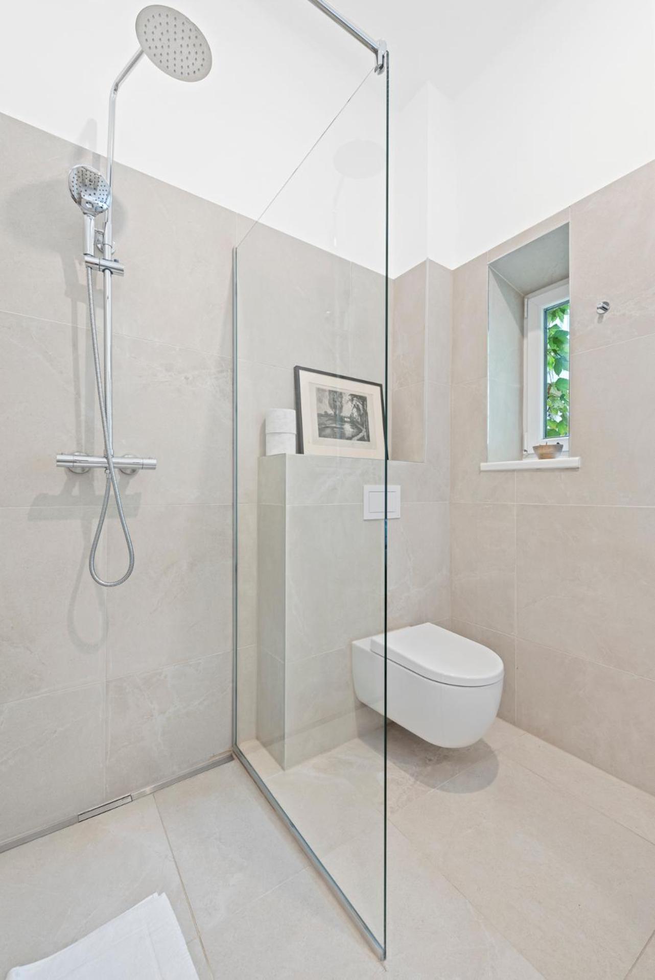 Apartamento 4ty3 - Spacious In The Heart Of The 8th District Is Calling *