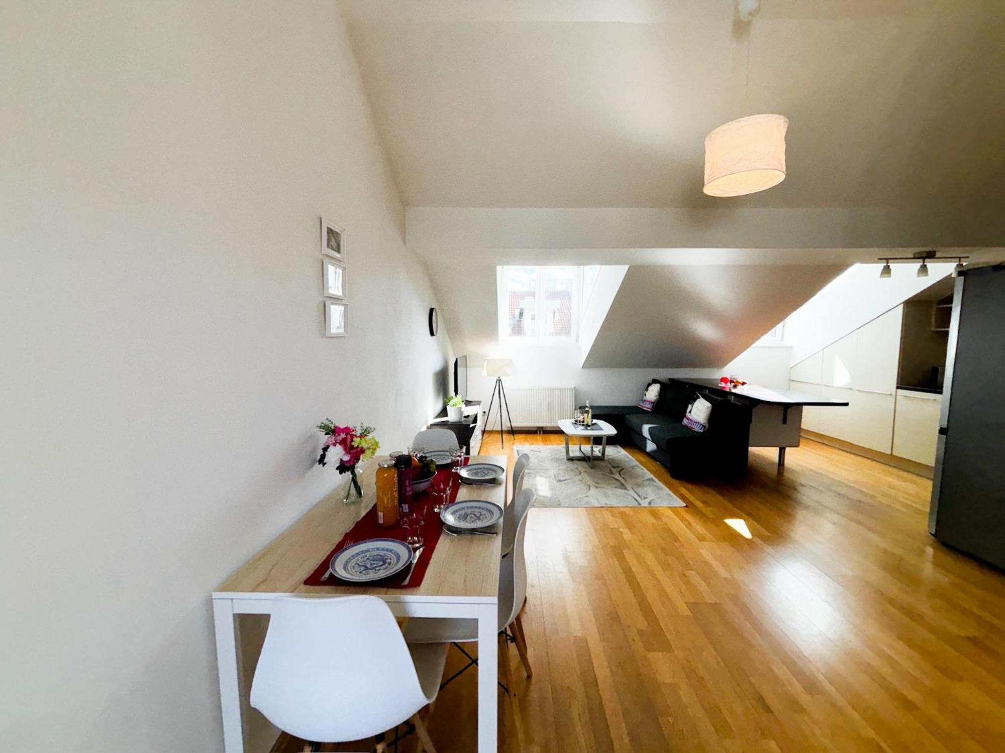 Apartment Sonniges Mit Terrasse, 15min Ins Zentrum *