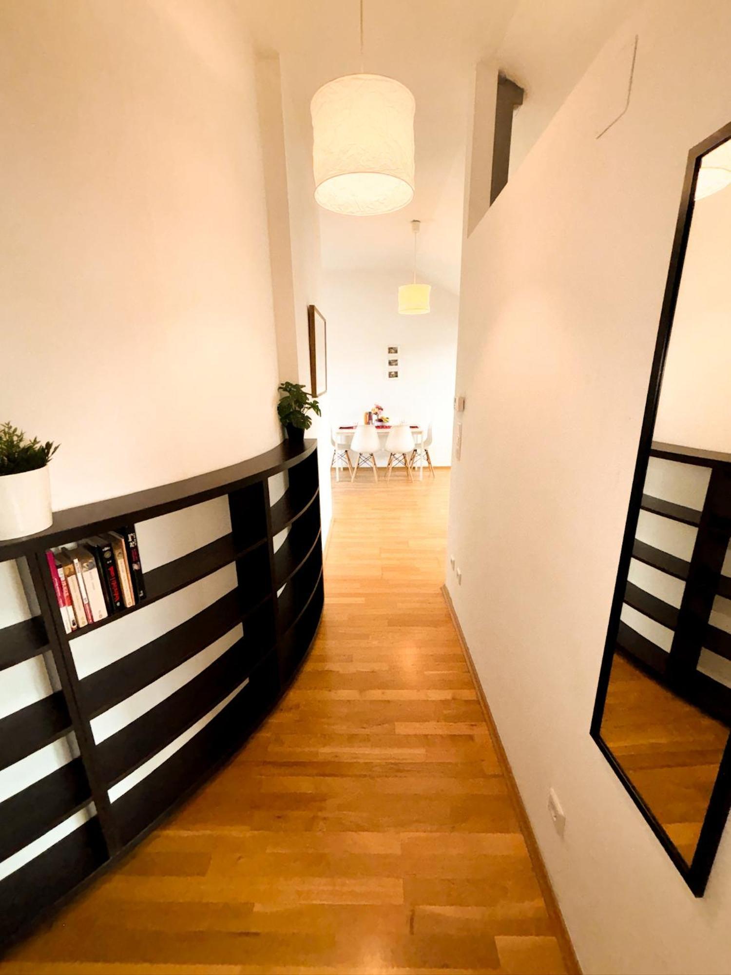 Sonniges Mit Terrasse, 15min Ins Zentrum Apartment Vienna