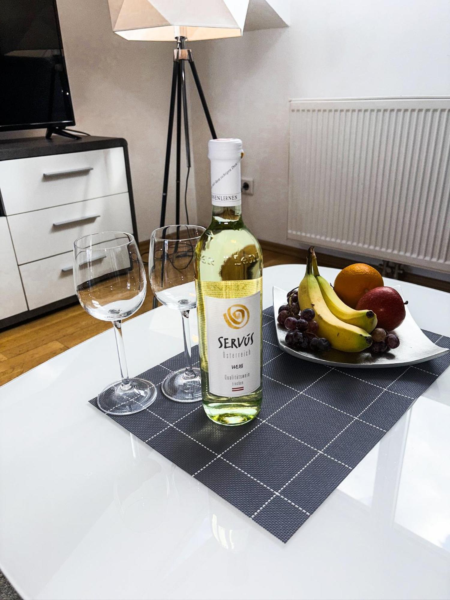 Sonniges Mit Terrasse, 15min Ins Zentrum Apartment Vienna