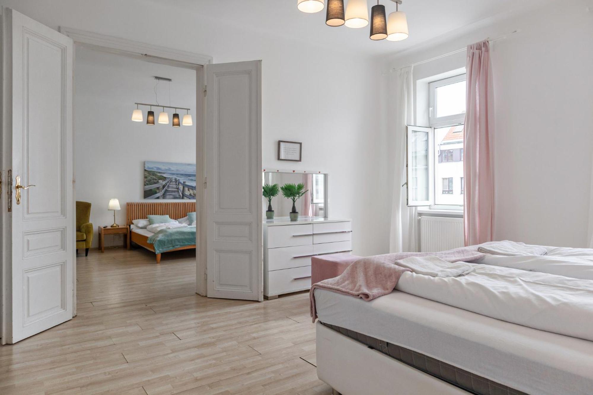 Comfy In Shared For Longstays Near Matzleinsdorfer Station Appartamento