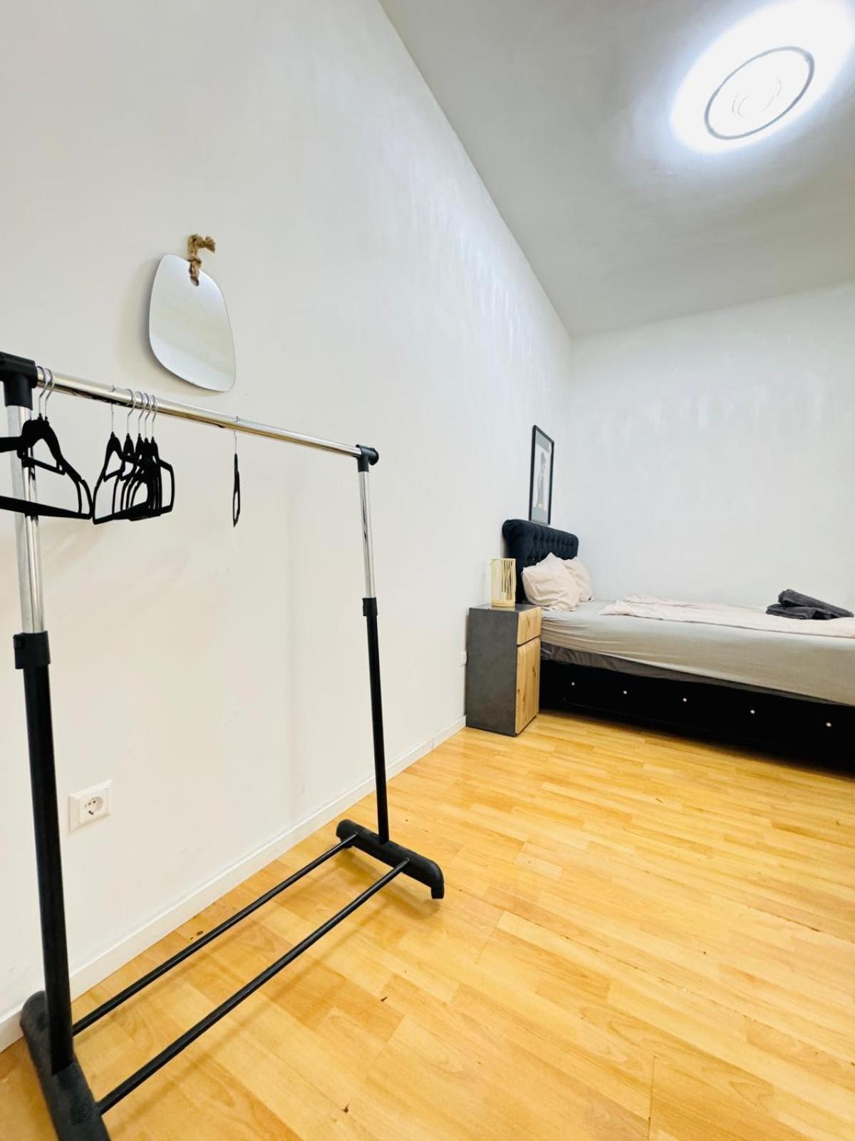 Apartment Comfy In A Shared Apt, 8min To Rathausplatz