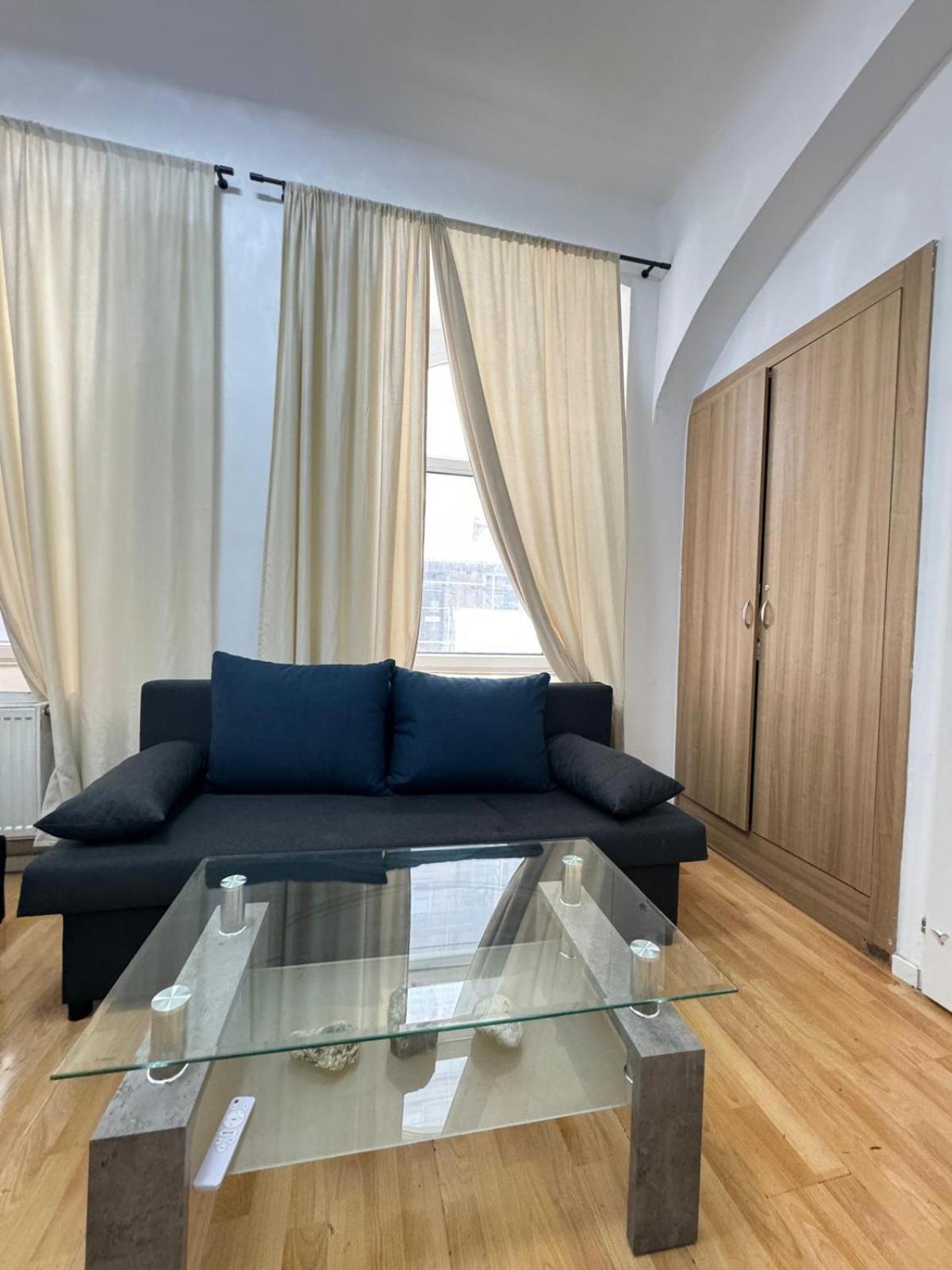 Comfy In A Shared Apt, 8min To Rathausplatz Vienna
