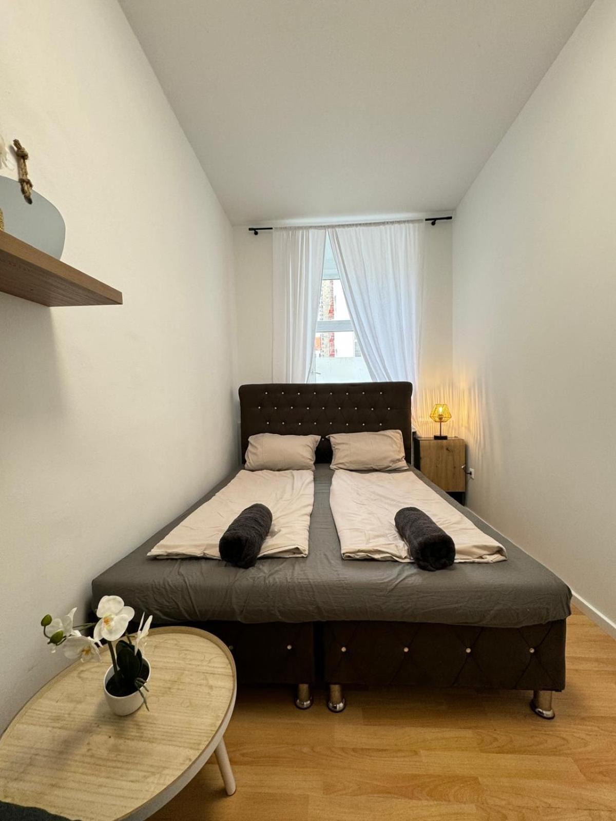 Apartment Comfy In A Shared Apt, 8min To Rathausplatz
