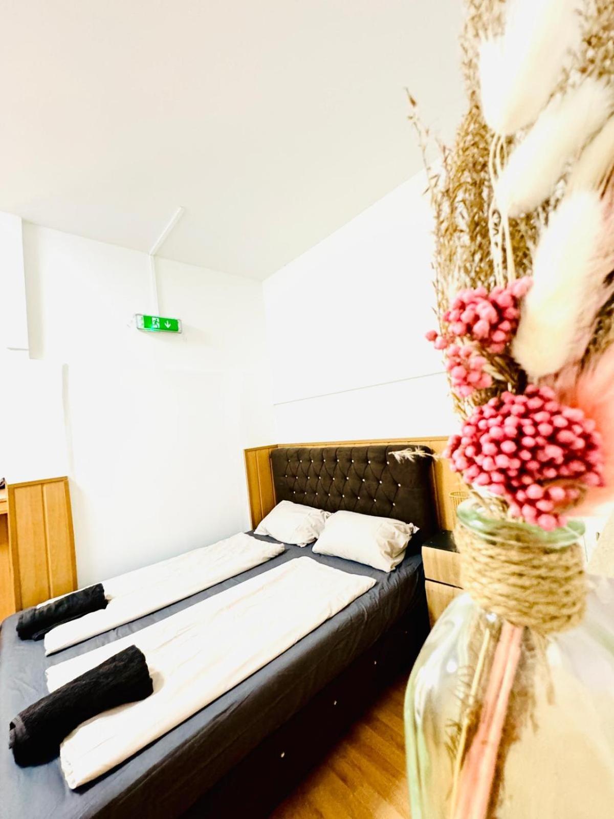 Apartment Comfy In A Shared Apt, 8min To Rathausplatz *