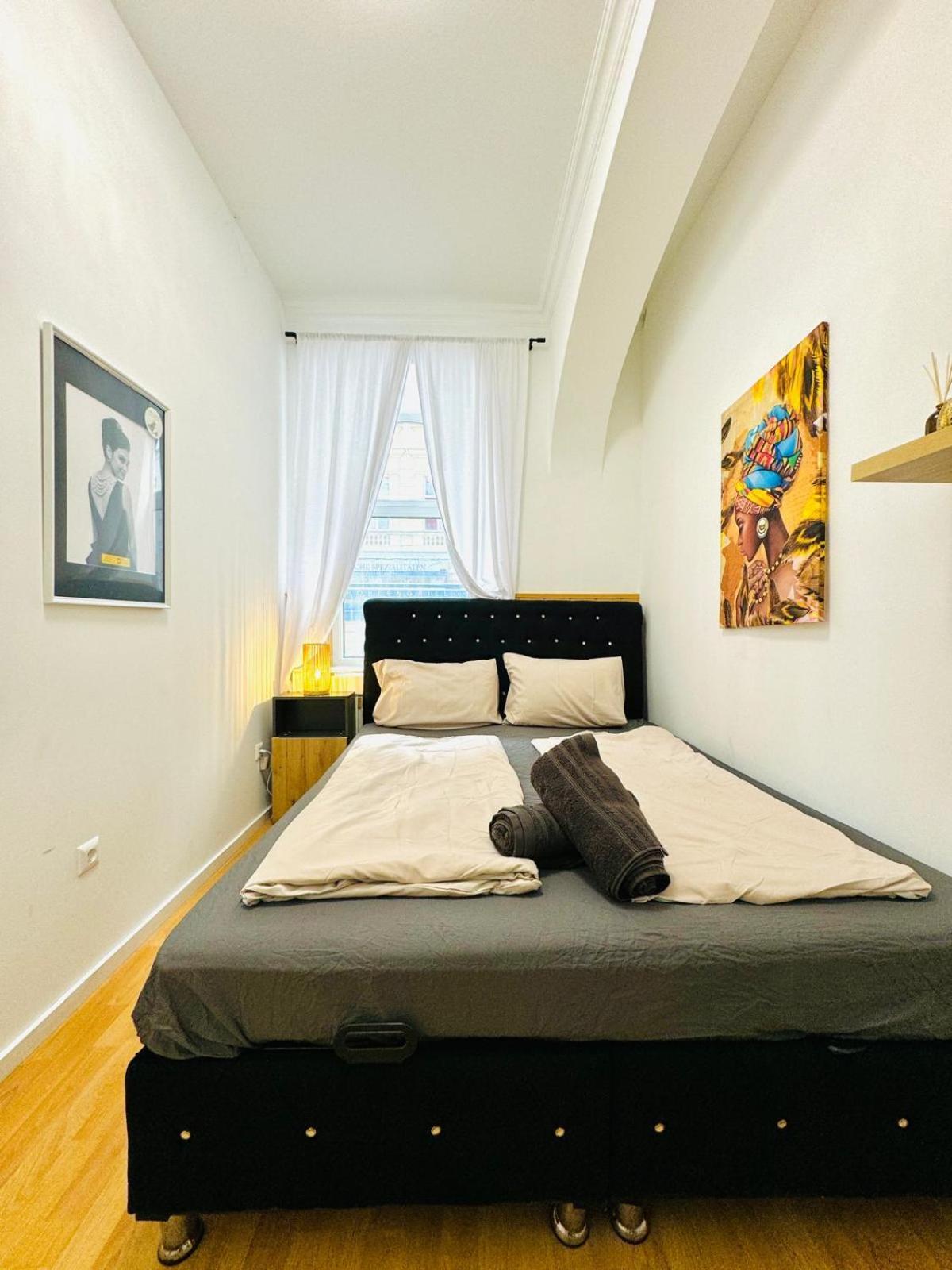 Comfy In A Shared Apt, 8min To Rathausplatz Apartment *