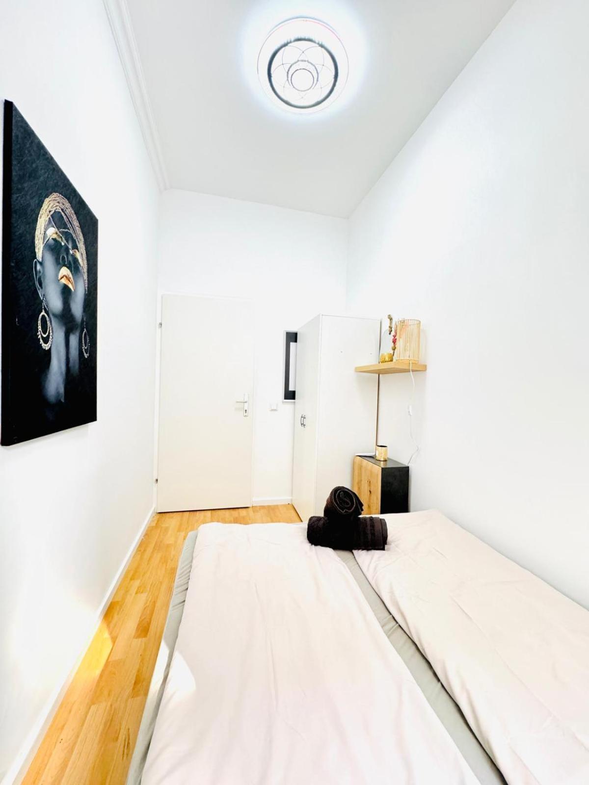 Comfy In A Shared Apt, 8min To Rathausplatz Apartment *