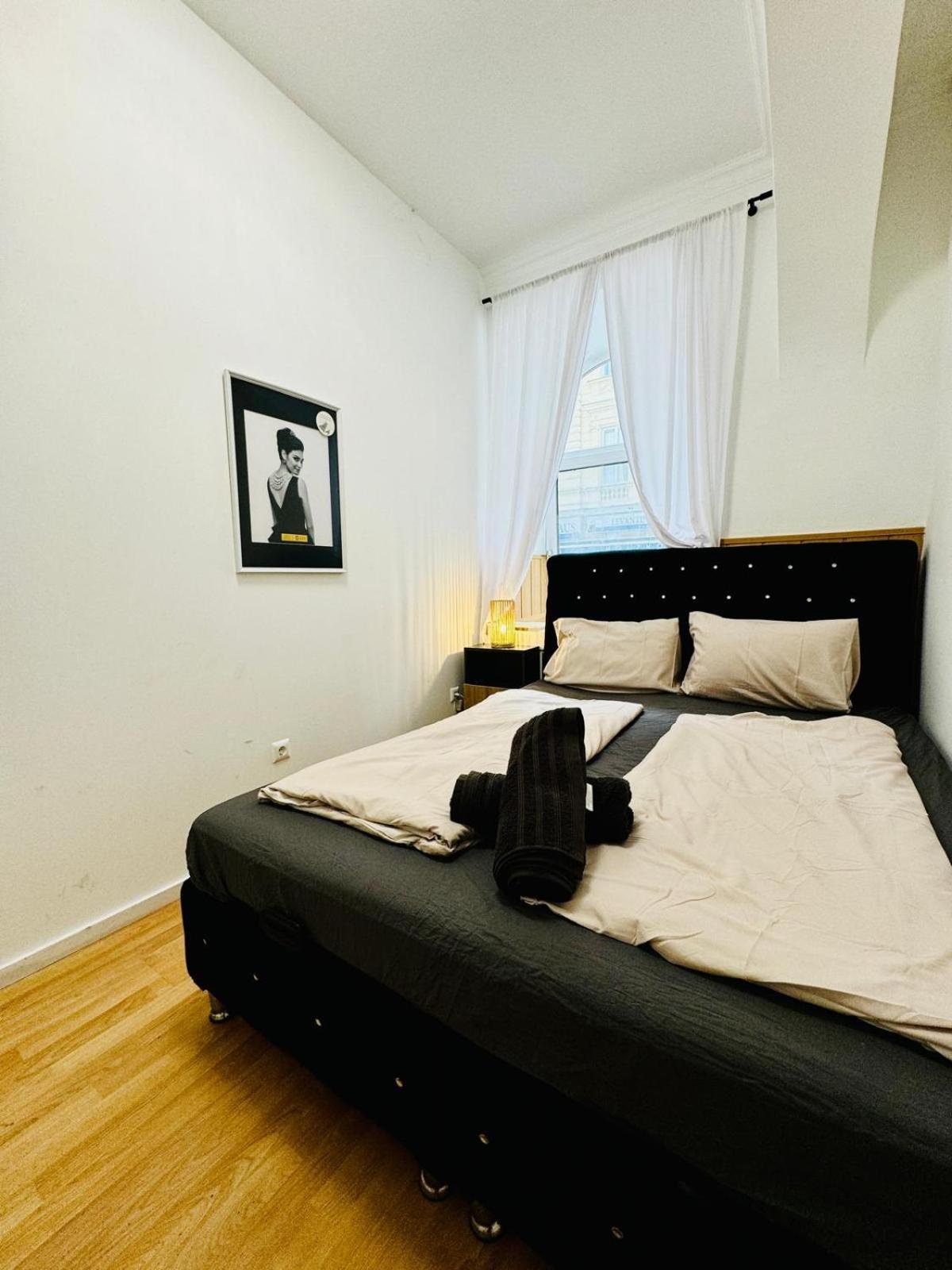 Comfy In A Shared Apt, 8min To Rathausplatz * Vienna