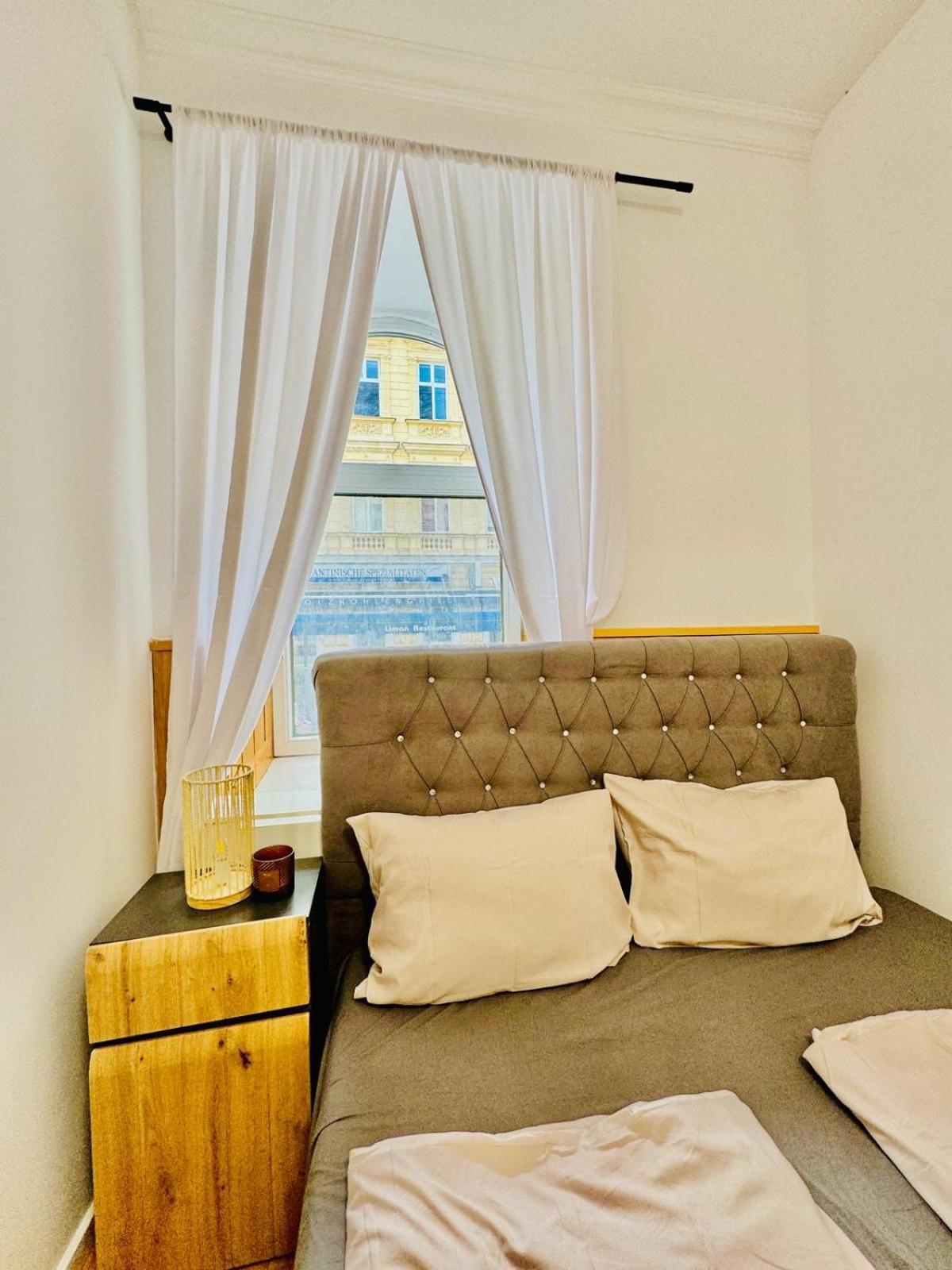 Comfy In A Shared Apt, 8min To Rathausplatz *