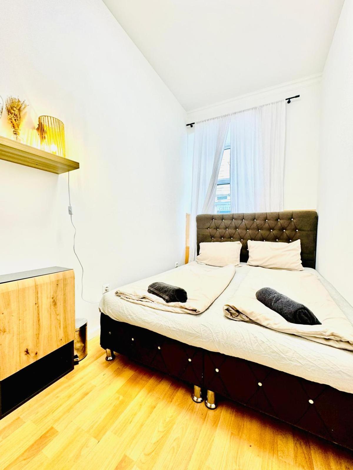 Comfy In A Shared Apt, 8min To Rathausplatz * Vienna