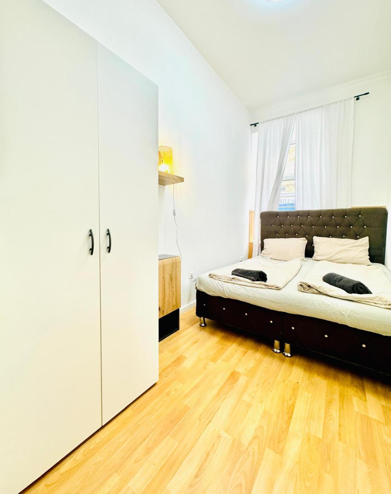 Comfy In A Shared Apt, 8min To Rathausplatz * Vienna