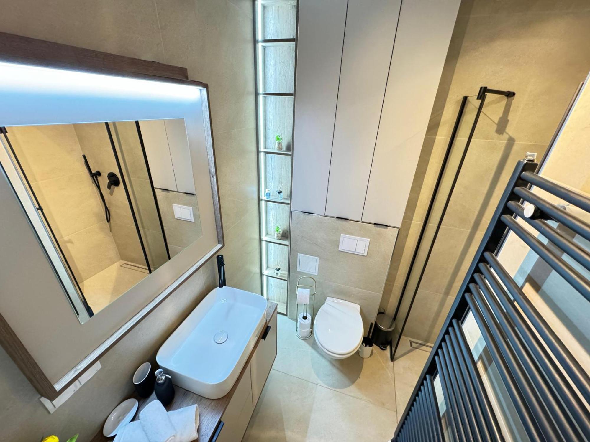 4 - - Center Apartment Wien