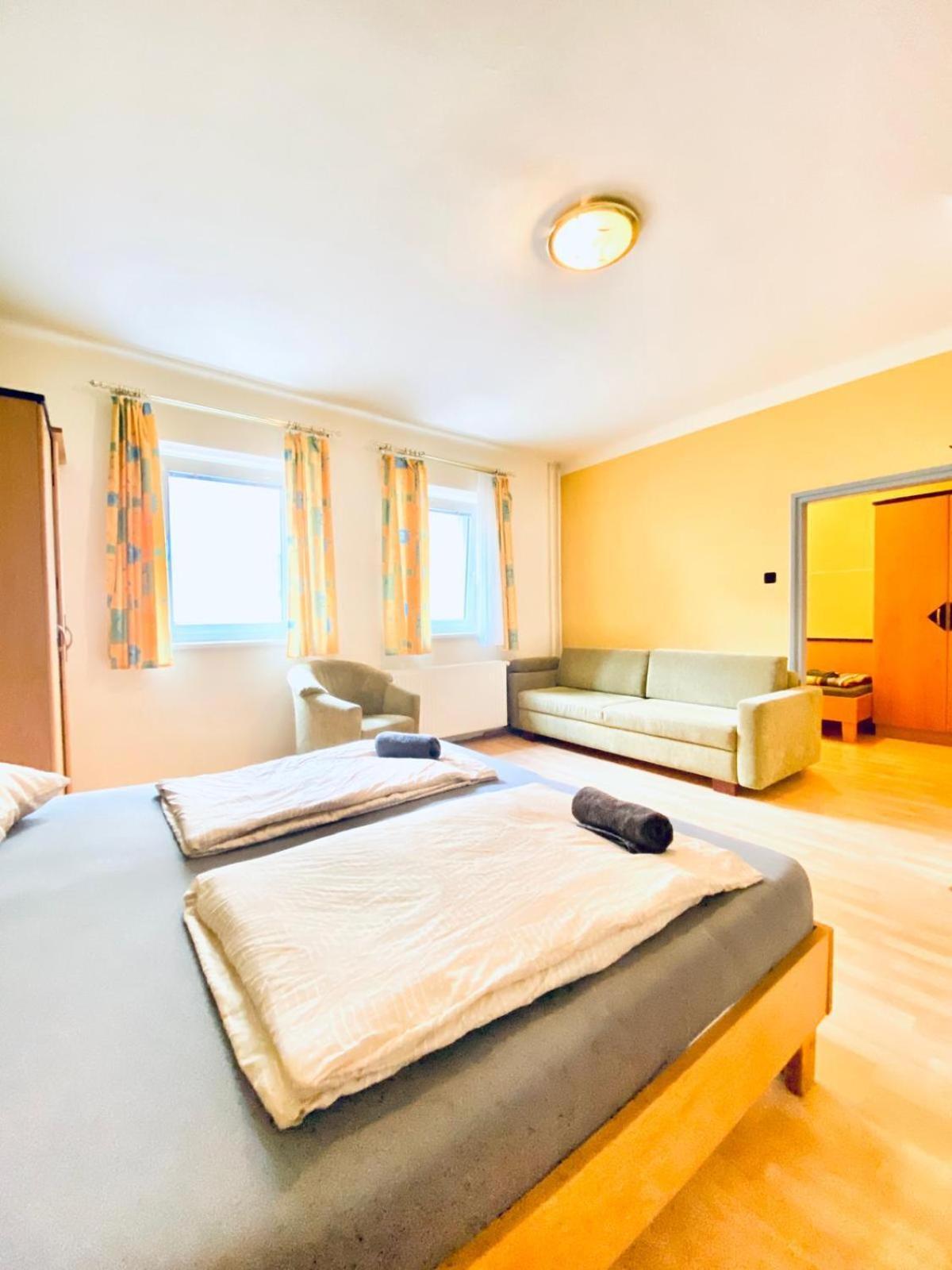 Appartamento Affordable Central Rooms, 10-min To Lugner City Vienna