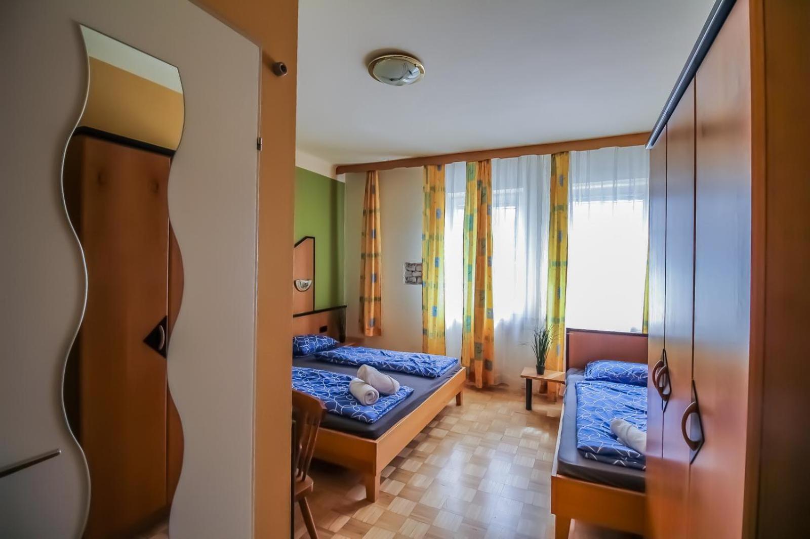 Affordable Central Rooms, 10-min To Lugner City *