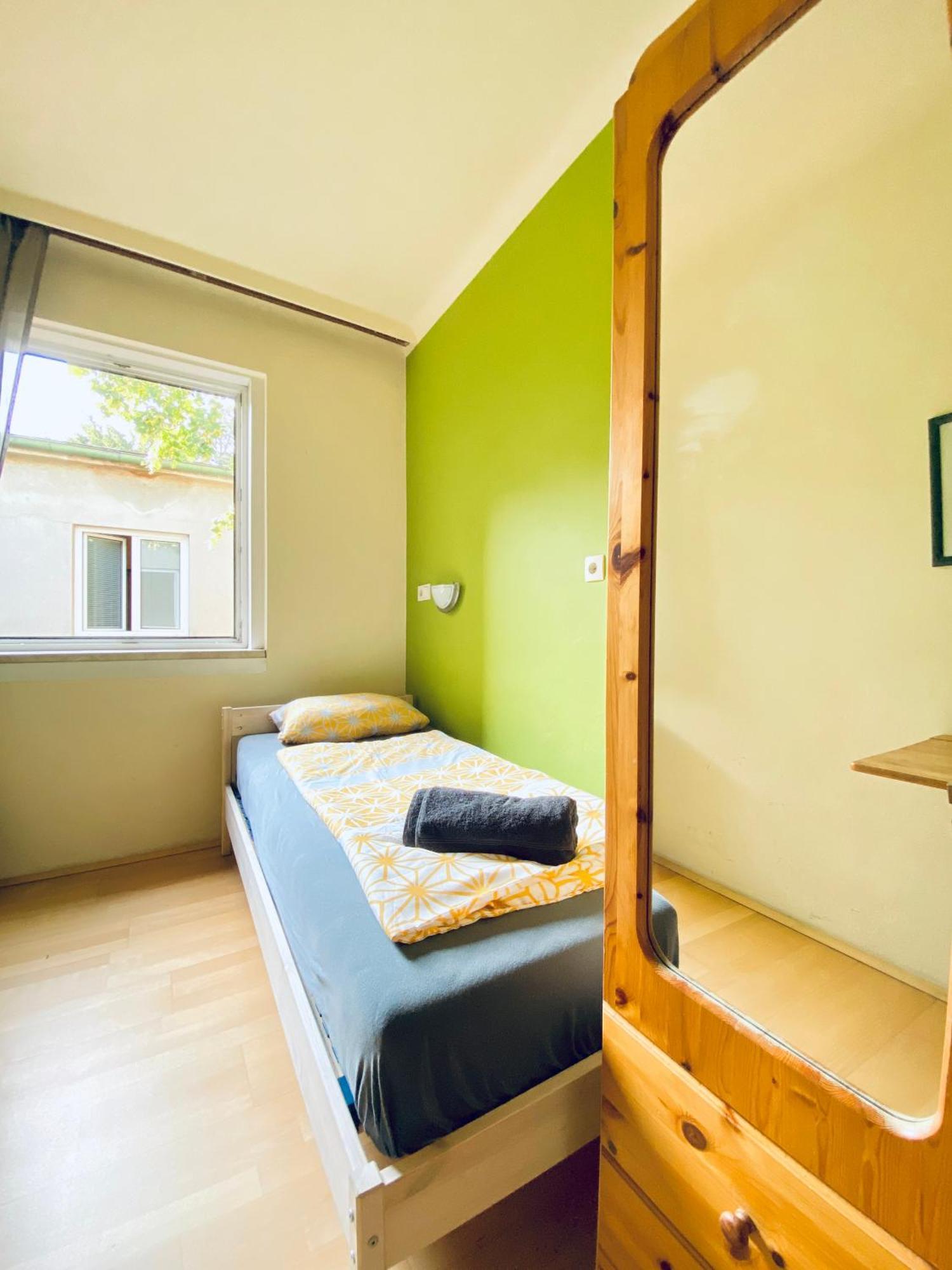 Affordable Central Rooms, 10-min To Lugner City Appartamento Vienna