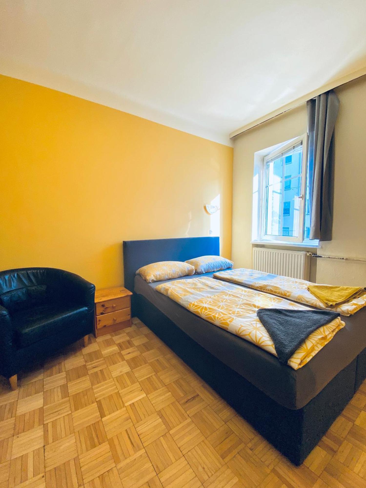 Affordable Central Rooms, 10-min To Lugner City *