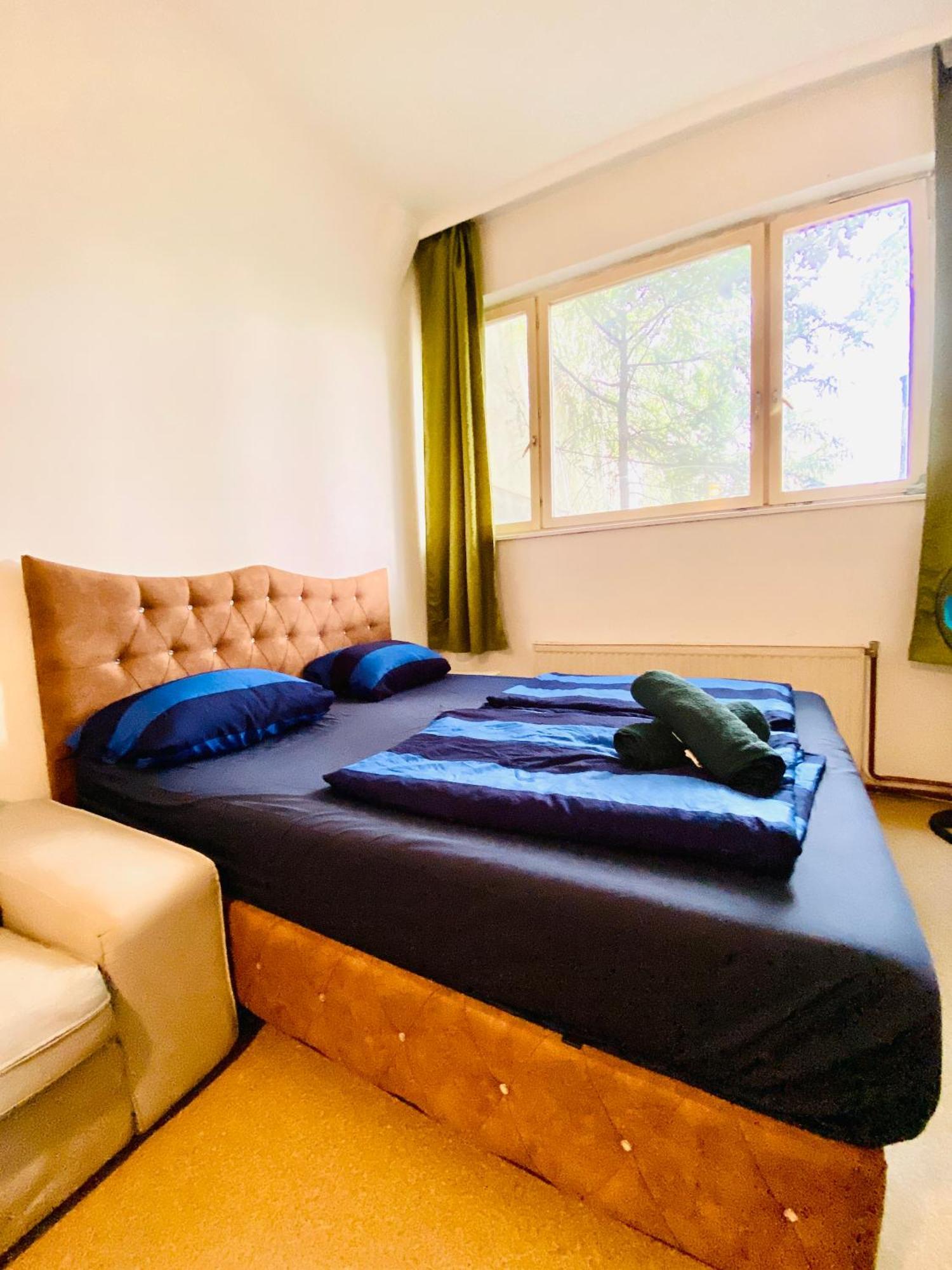 Affordable Central Rooms, 10-min To Lugner City * Vienna