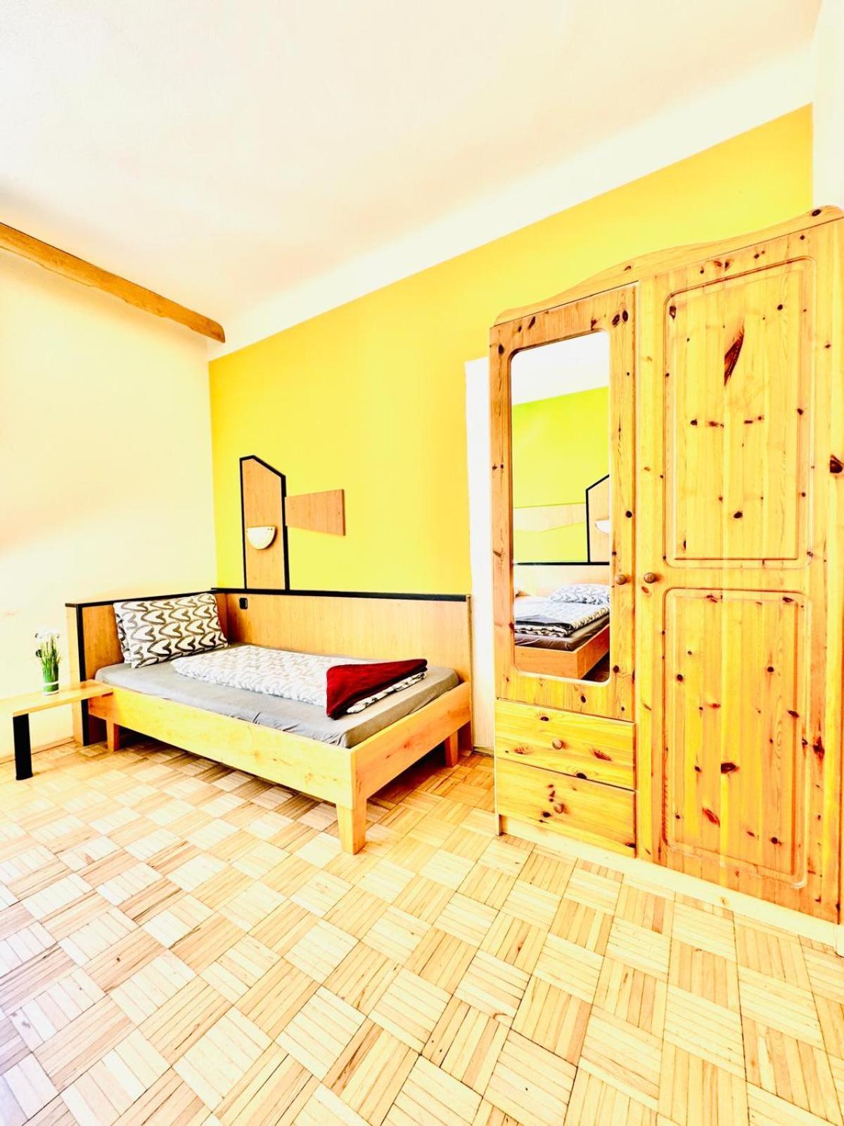 Appartamento Affordable Central Rooms, 10-min To Lugner City
